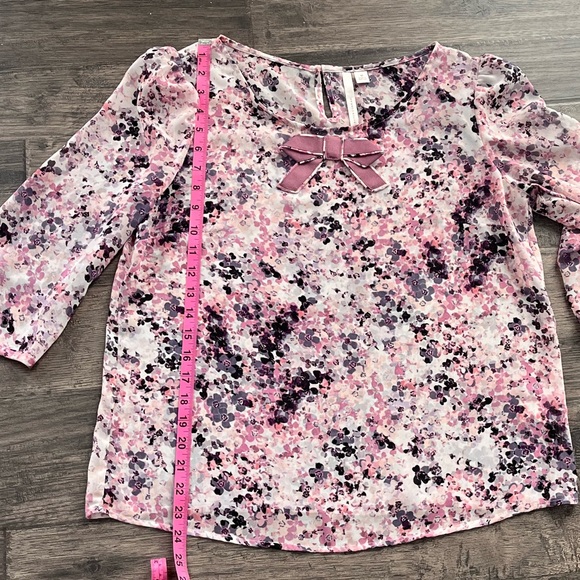 LC Lauren Conrad Floral Top Size Medium - Picture 8 of 11